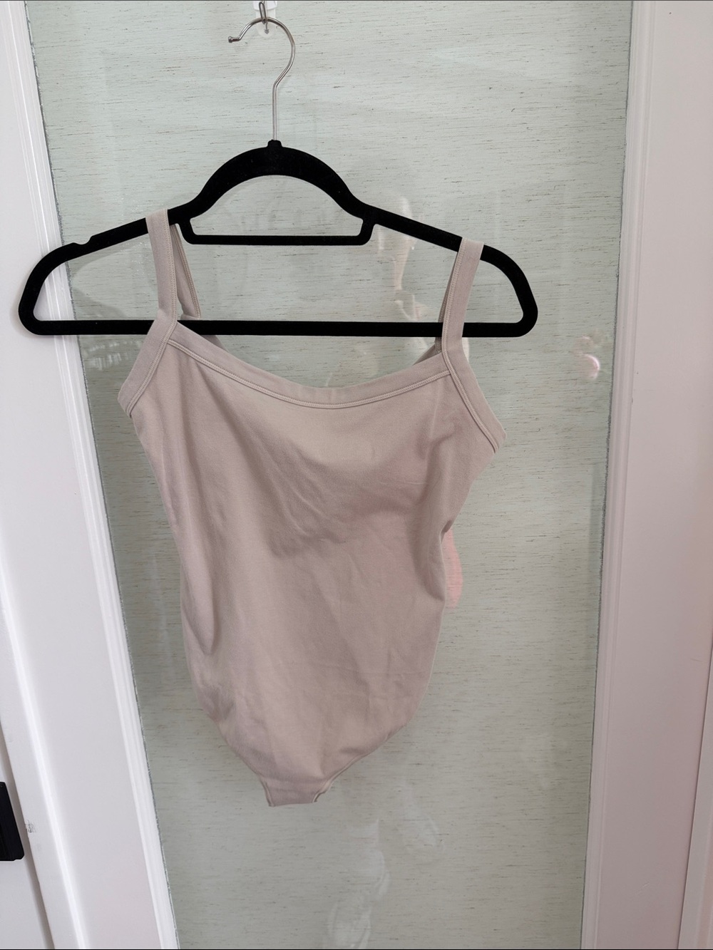 SKIMS Lightweight Scoop Neck Tank Bodysuit - Beige
